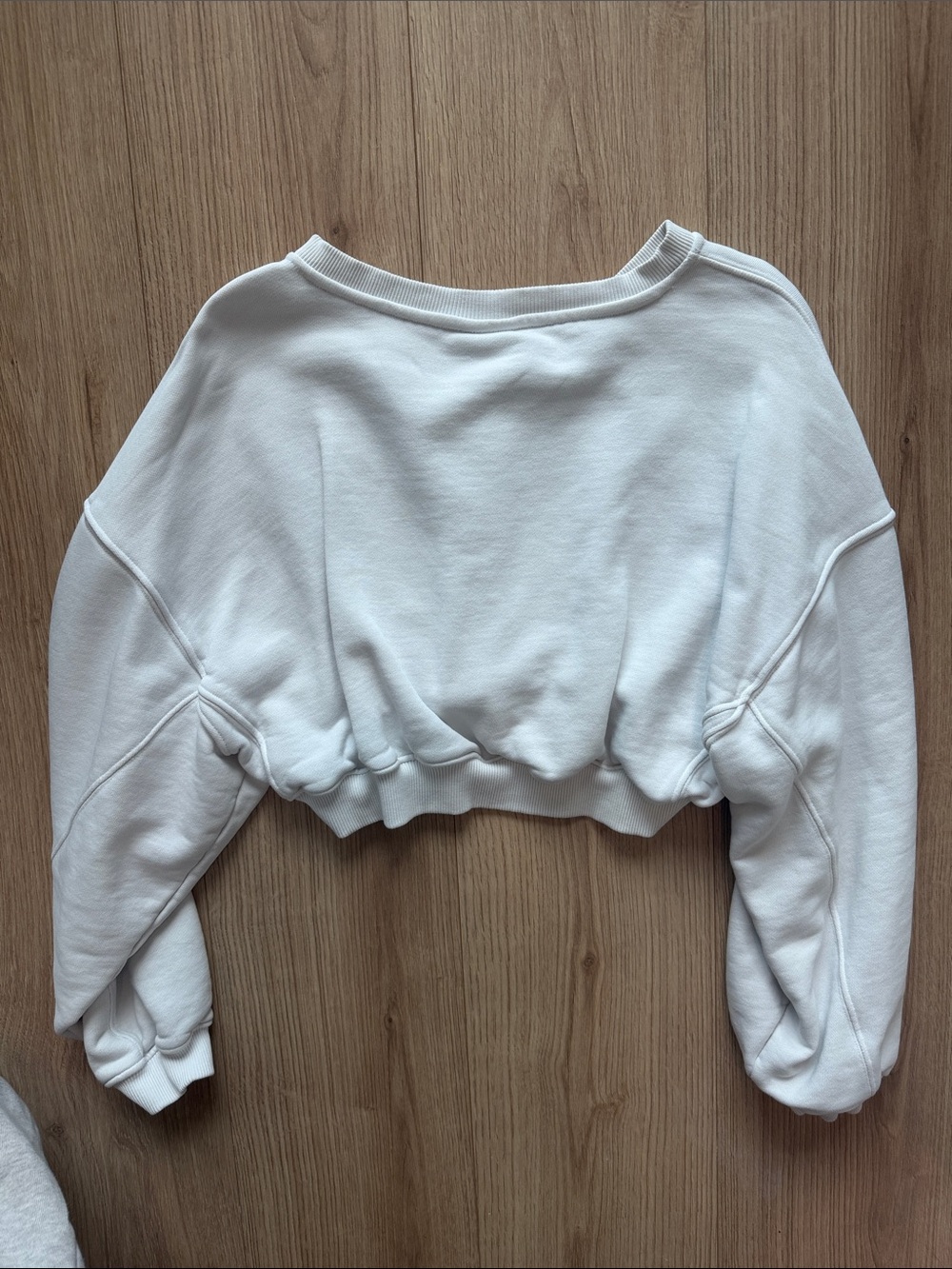 Oner Active White Cropped Sweatshirt